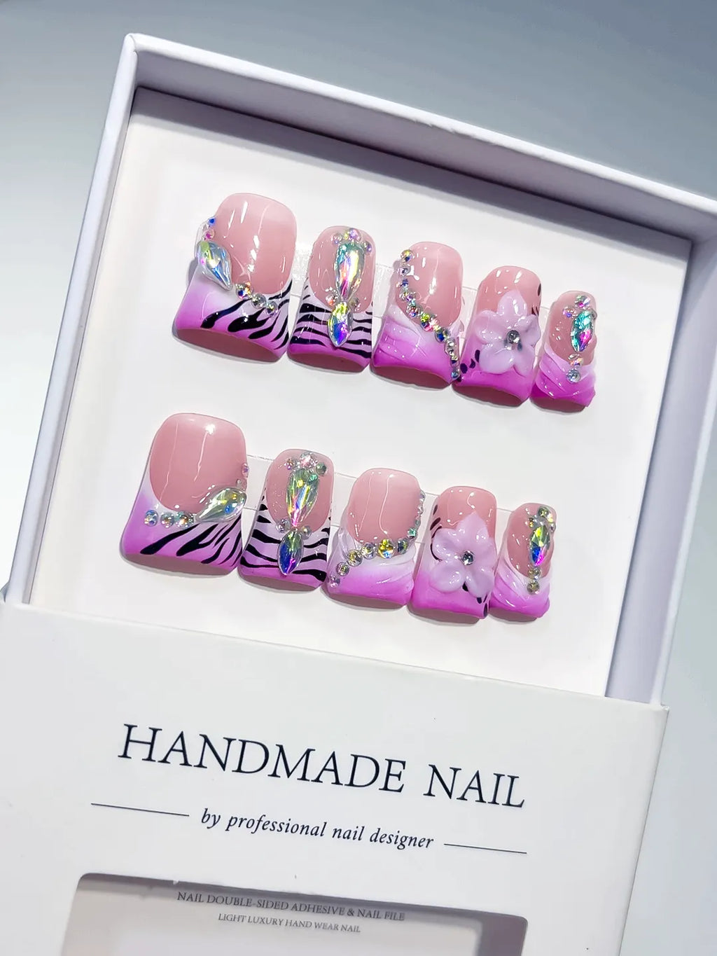 L301 - Medium Pink White Duck French tip Flower Heart