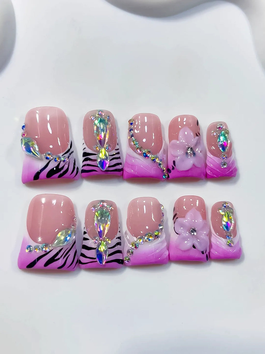 L301 - Medium Pink White Duck French tip Flower Heart