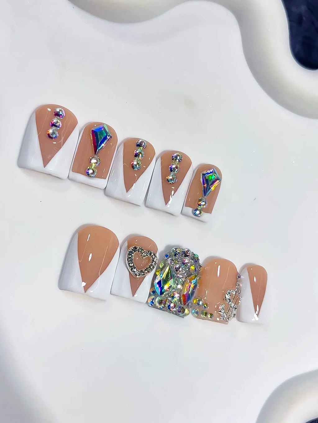 L302 - Medium Nude White Duck French tip Rhinestone