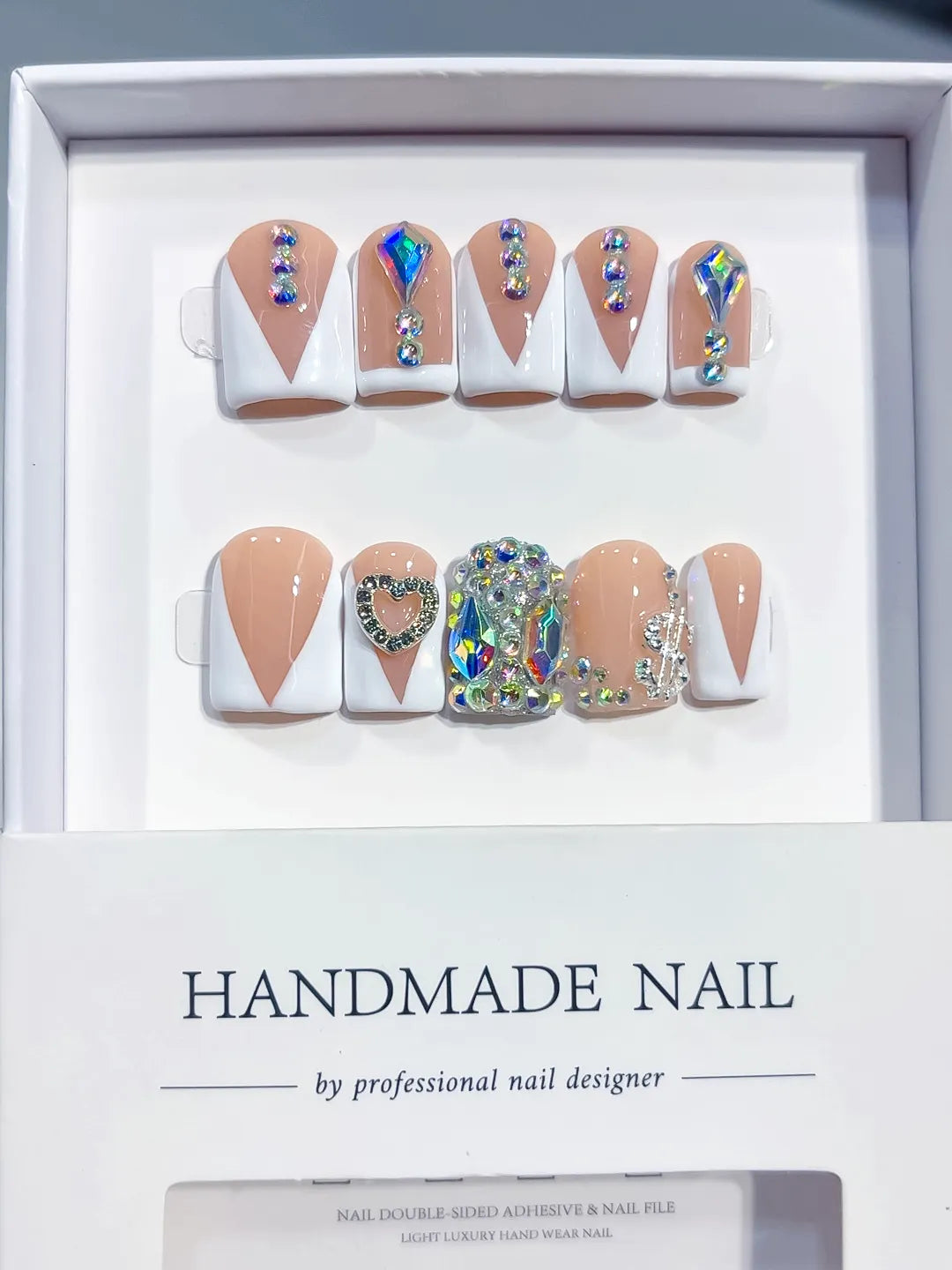 L302 - Medium Nude White Duck French tip Rhinestone