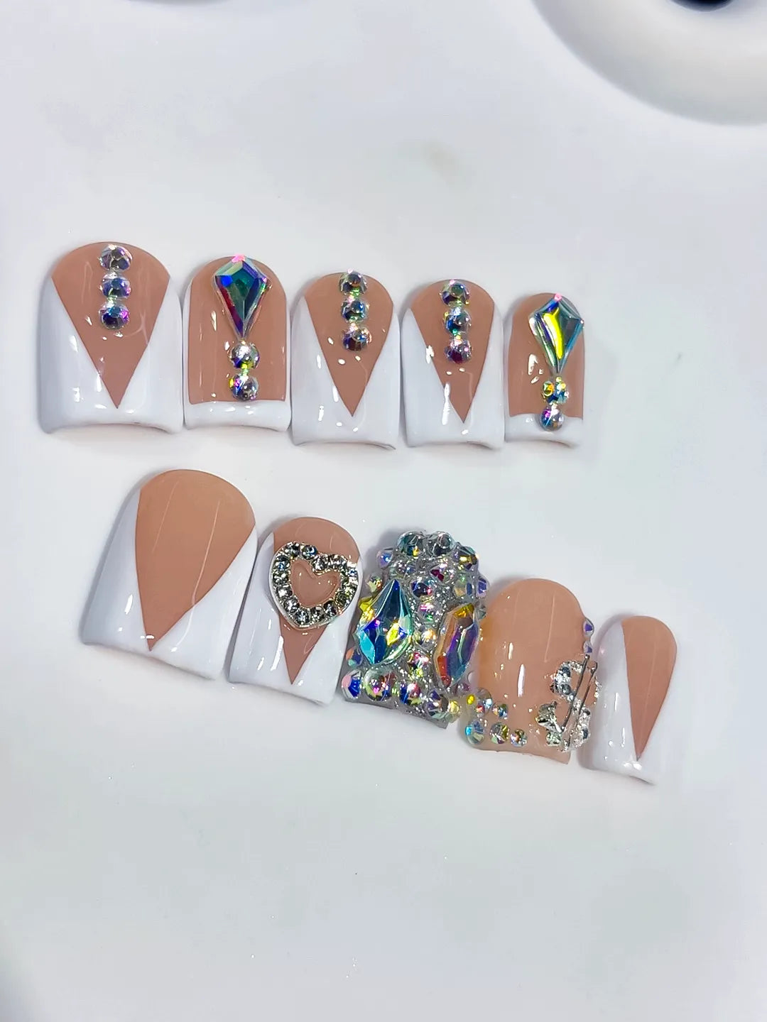 L302 - Medium Nude White Duck French tip Rhinestone