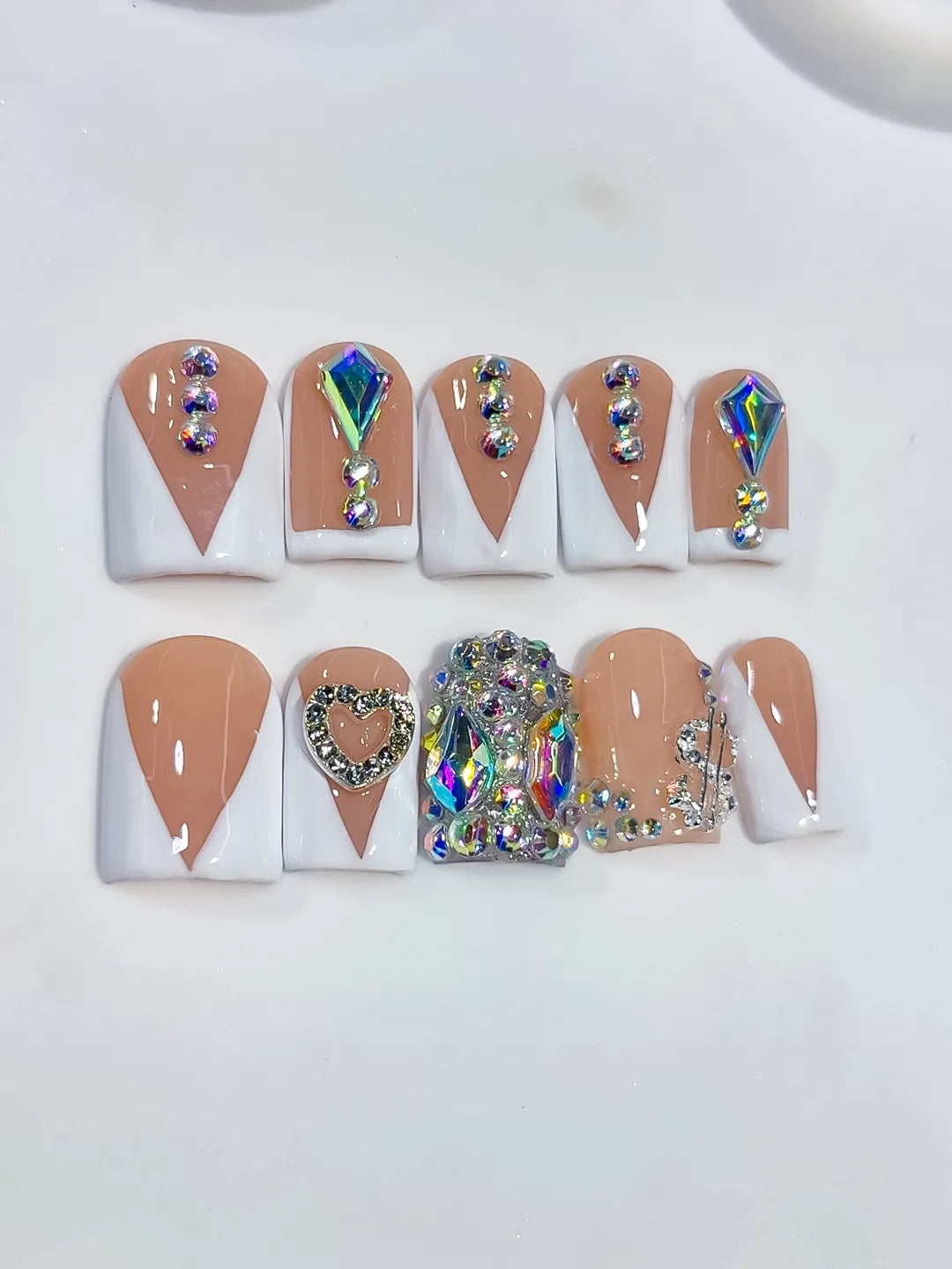 L302 - Medium Nude White Duck French tip Rhinestone