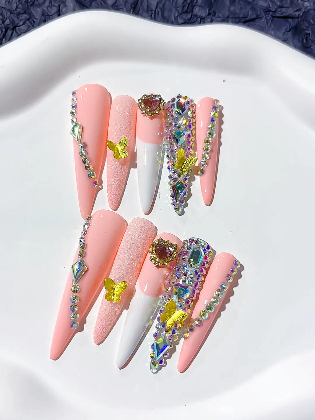 M032 - Long White Pink Stiletto Abstract Flower 3D