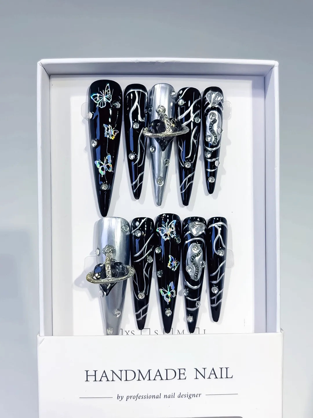 M034 - Long Black Silver Stiletto Solid color Bear Rhinestone
