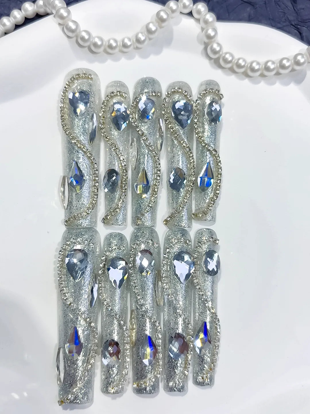 M040 - Long Silver Square Solid color Rhinestone Crystal Cluster