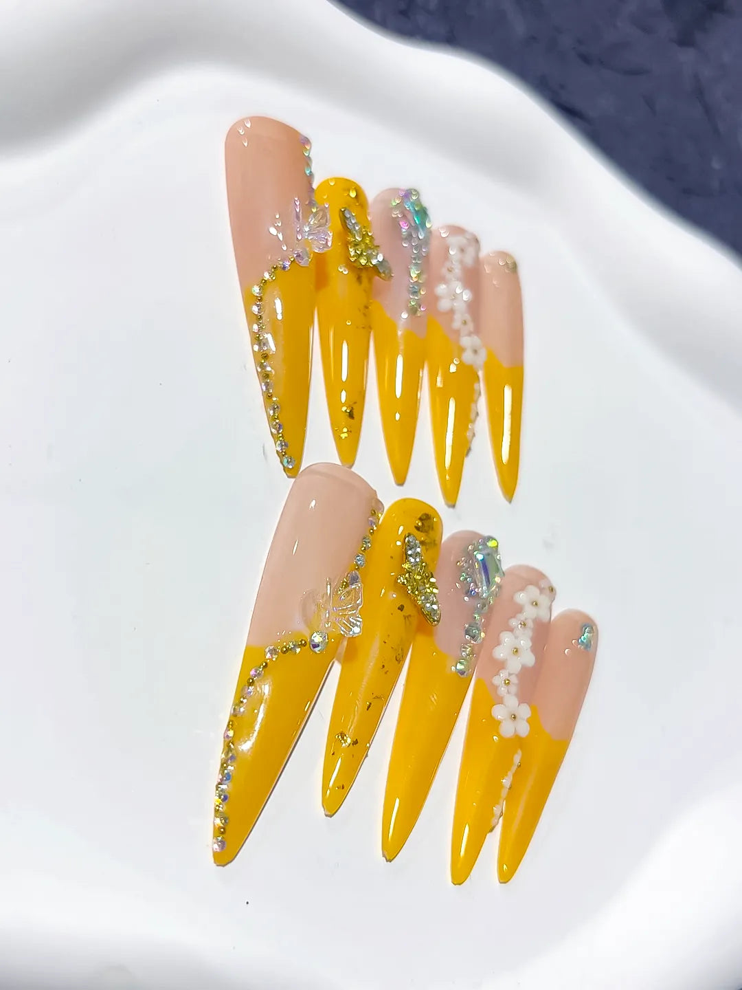 M043 - Long Yellow Square Solid color