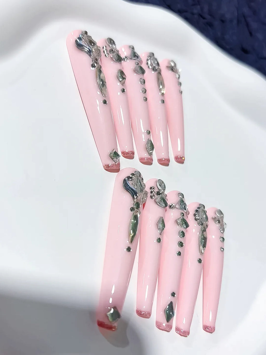 M052 - Long Pink Silver Square Solid color Bow Rhinestone