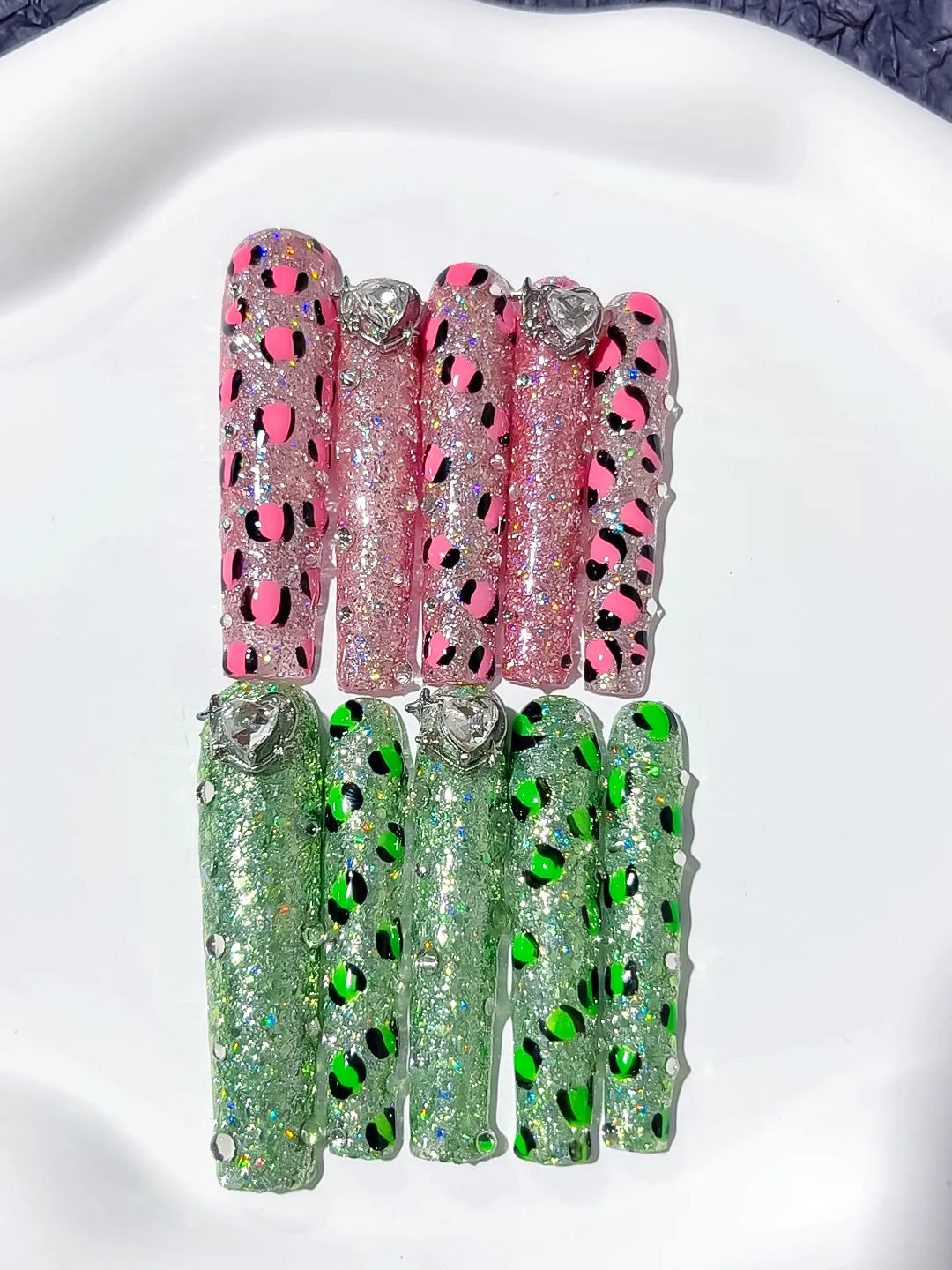 M072 - Long Pink Green Square Abstract Texture