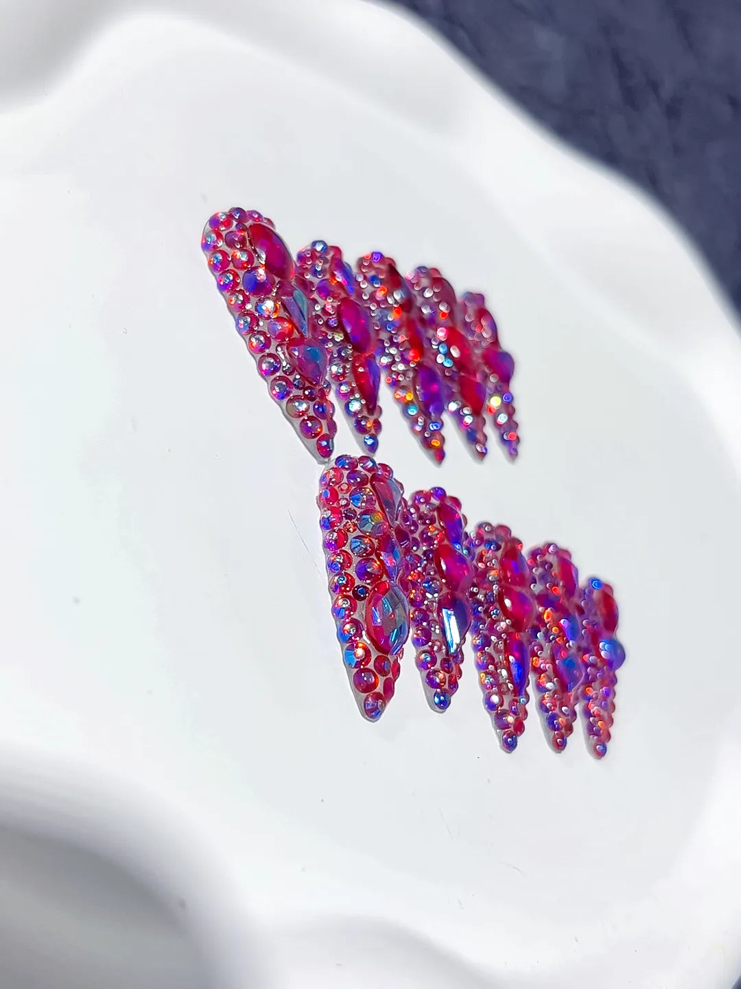 M073 - Long Purple Silver Stiletto Glitter Rhinestone