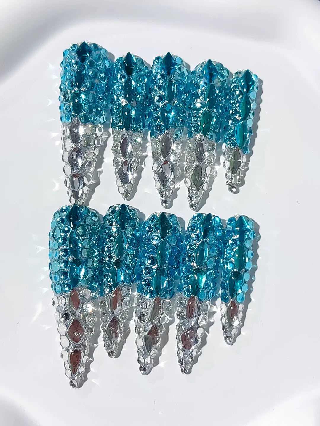 M079 - Long Blue Silver Stiletto Solid color Rhinestone Crystal Cluster