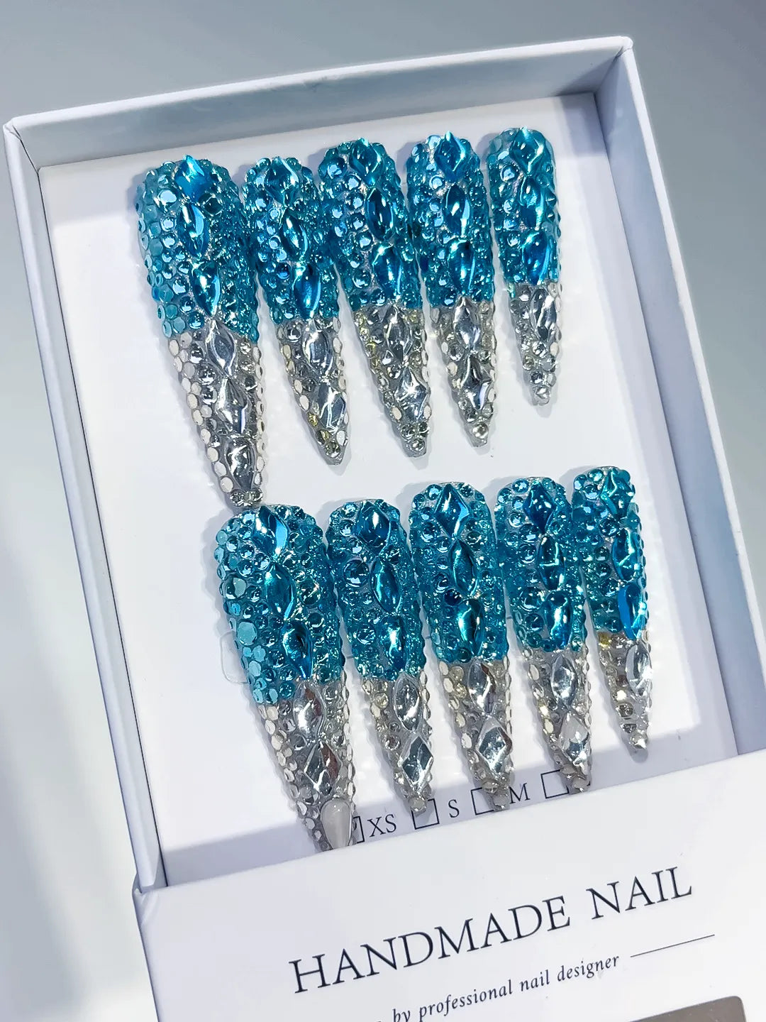 M079 - Long Blue Silver Stiletto Solid color Rhinestone Crystal Cluster