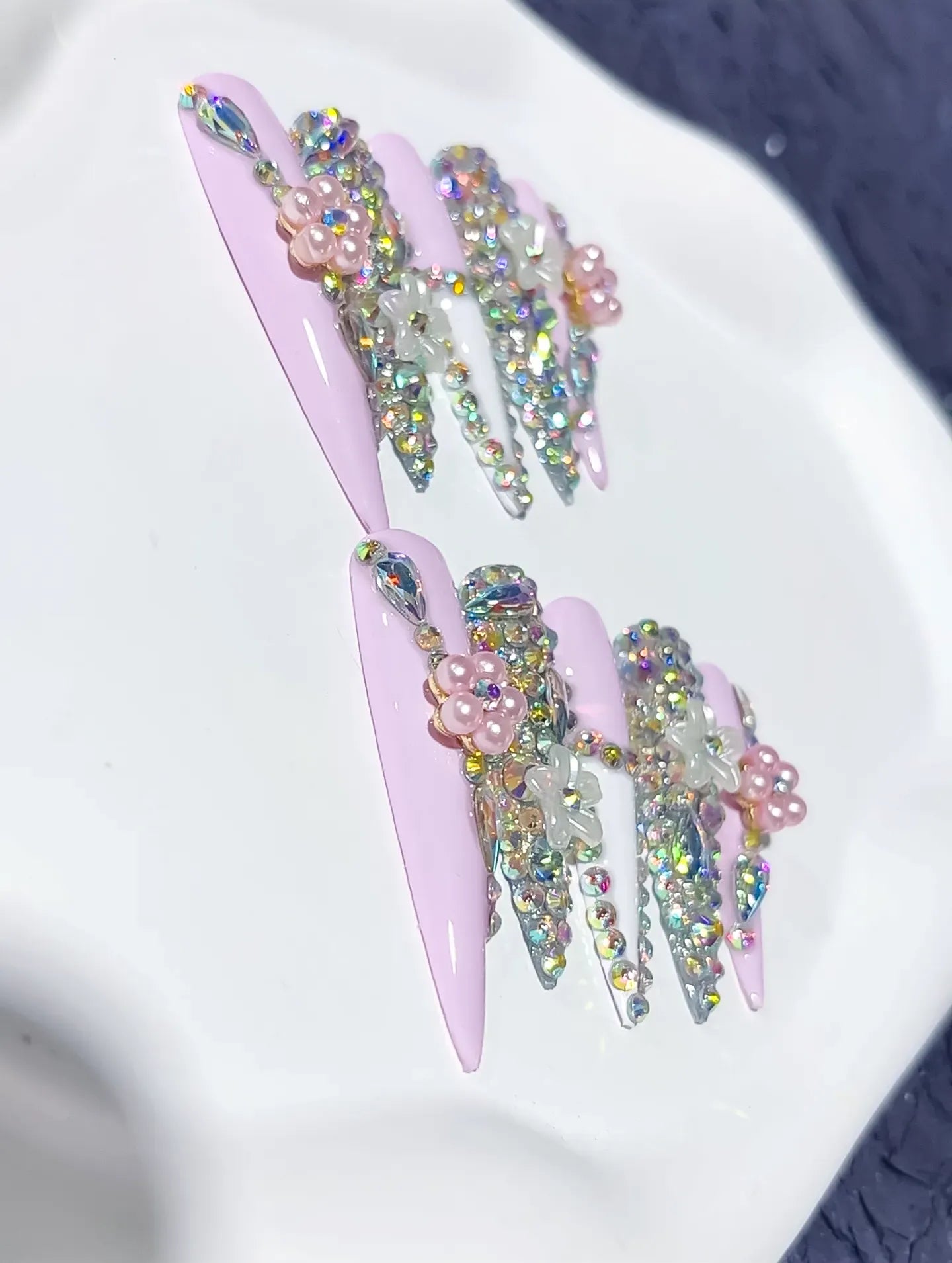 M083 - Long Pink Silver Stiletto Solid color Rhinestone Crystal Cluster