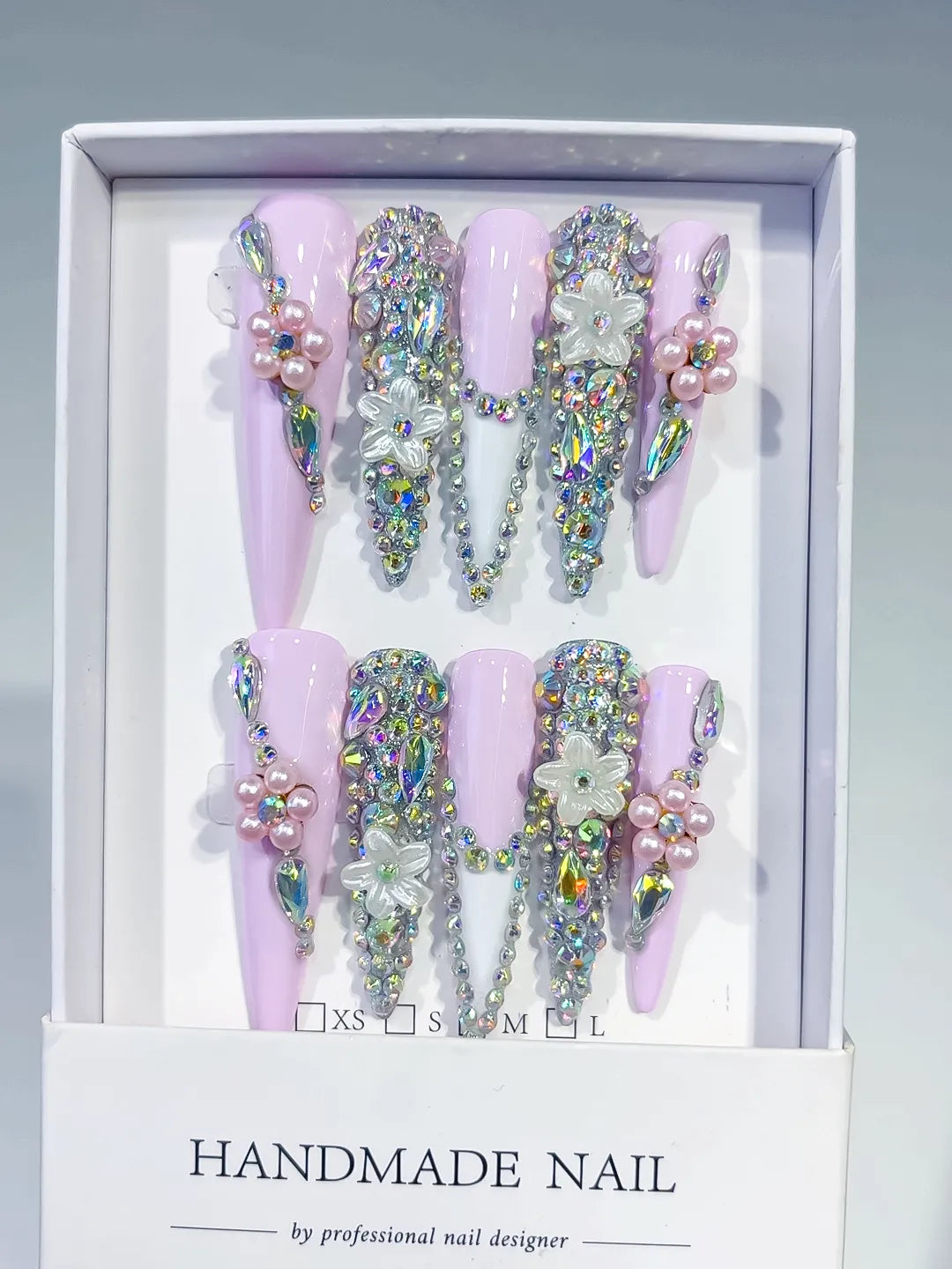 M083 - Long Pink Silver Stiletto Solid color Rhinestone Crystal Cluster