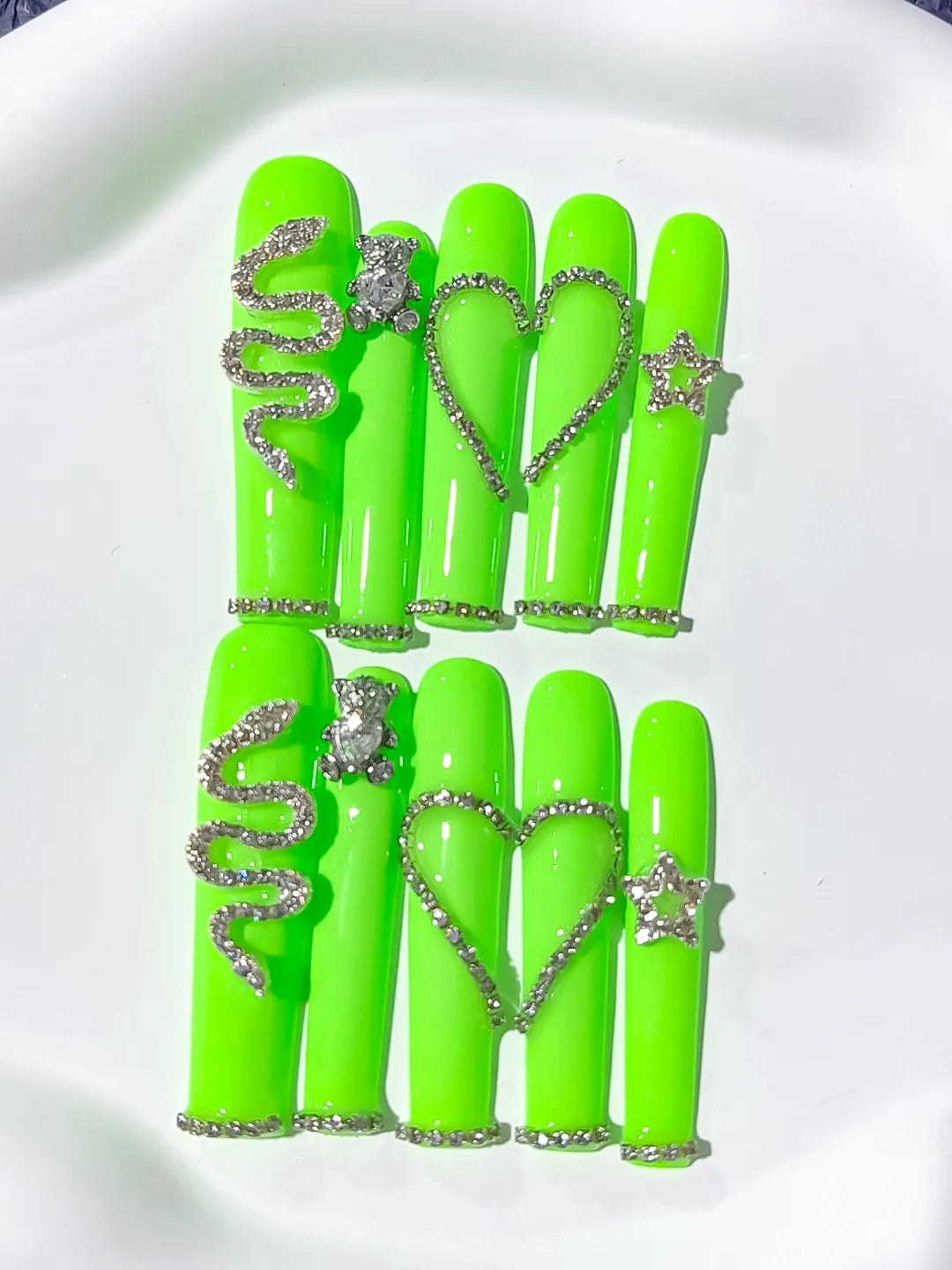 M106 - Long Green Square Solid color