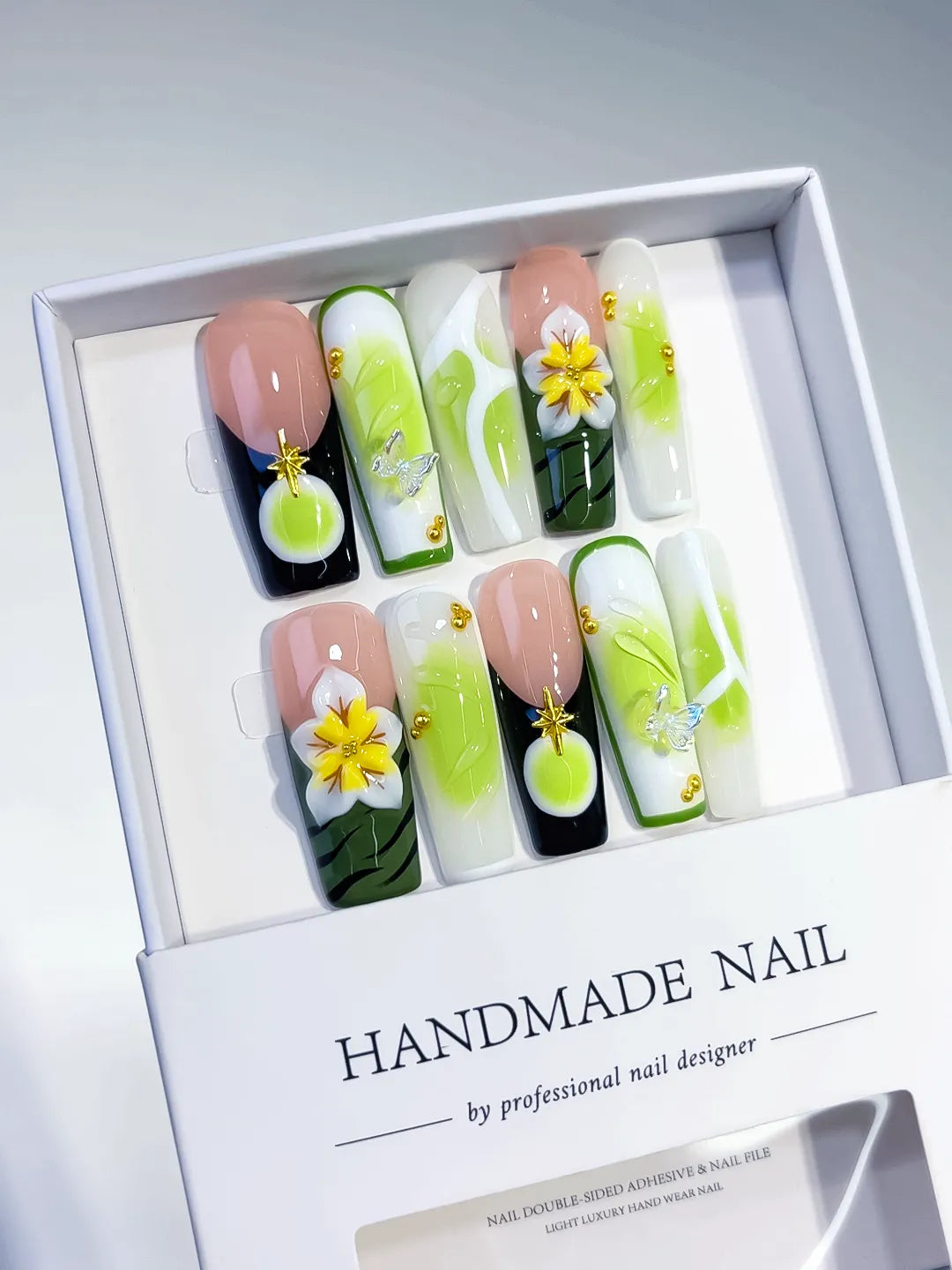 M116 - Long Black White Square French tip Flower 3D