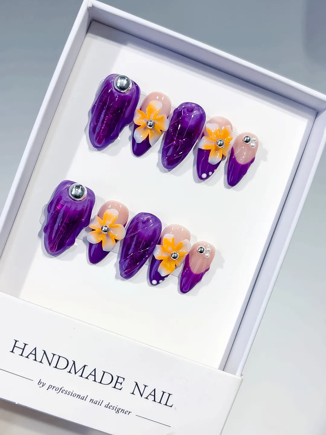 O001 - Medium Purple Nude Almond Abstract Flower Rhinestone