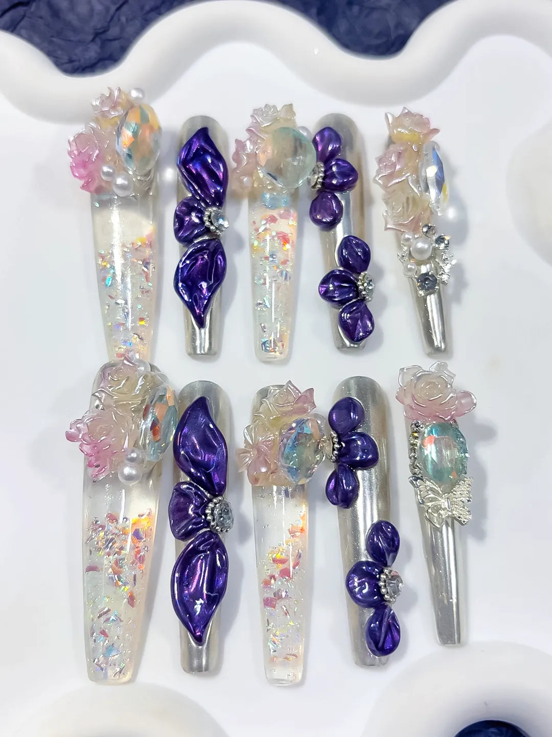 O020 - Long Silver Purple Coffin Metallic Bow Rose