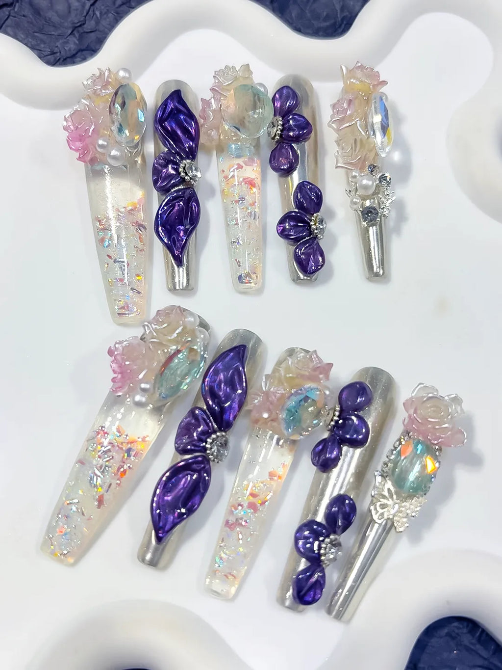 O020 - Long Silver Purple Coffin Metallic Bow Rose