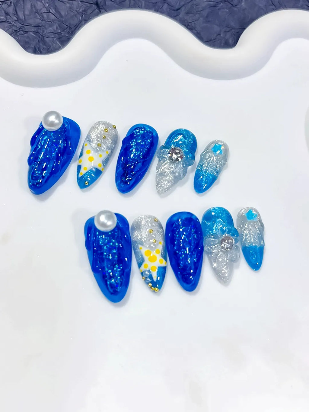 O008 - Medium Blue Silver Almond Glitter Pearl Rhinestone