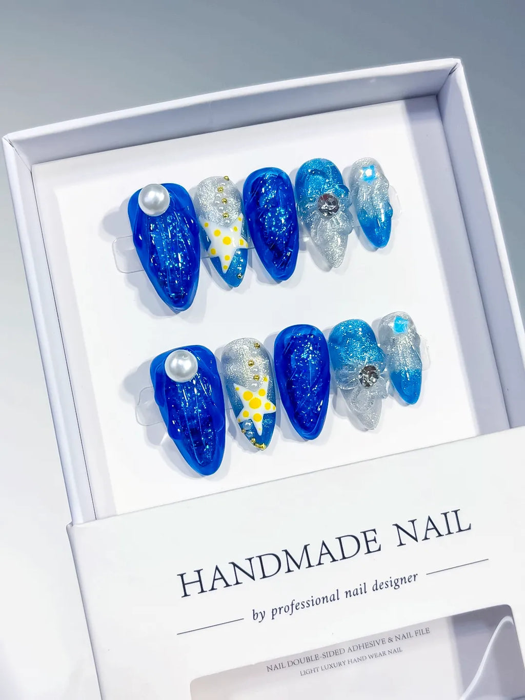 O008 - Medium Blue Silver Almond Glitter Pearl Rhinestone