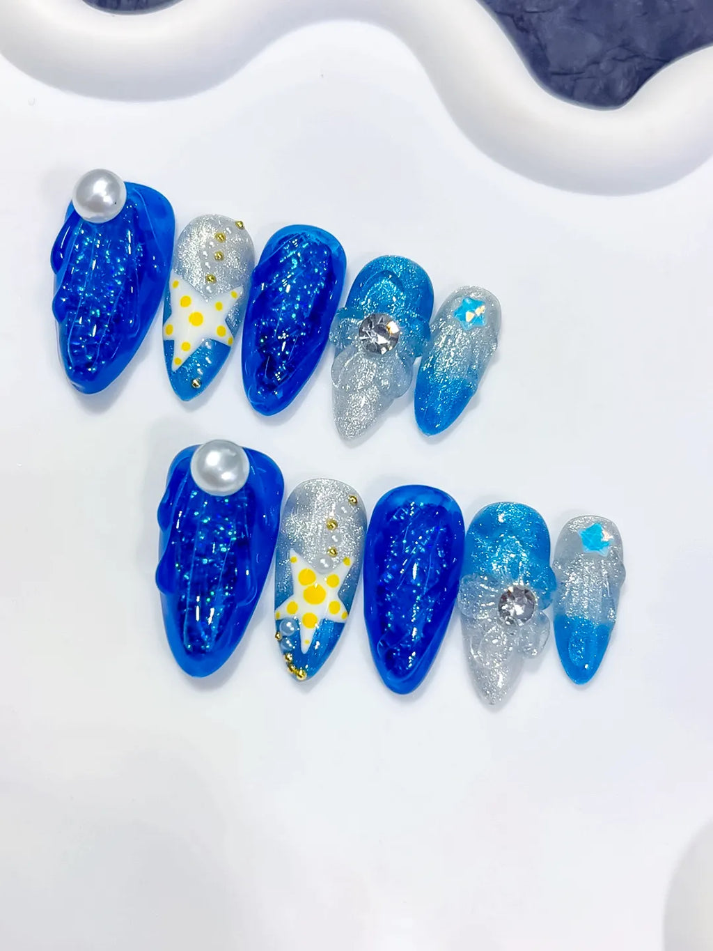 O008 - Medium Blue Silver Almond Glitter Pearl Rhinestone