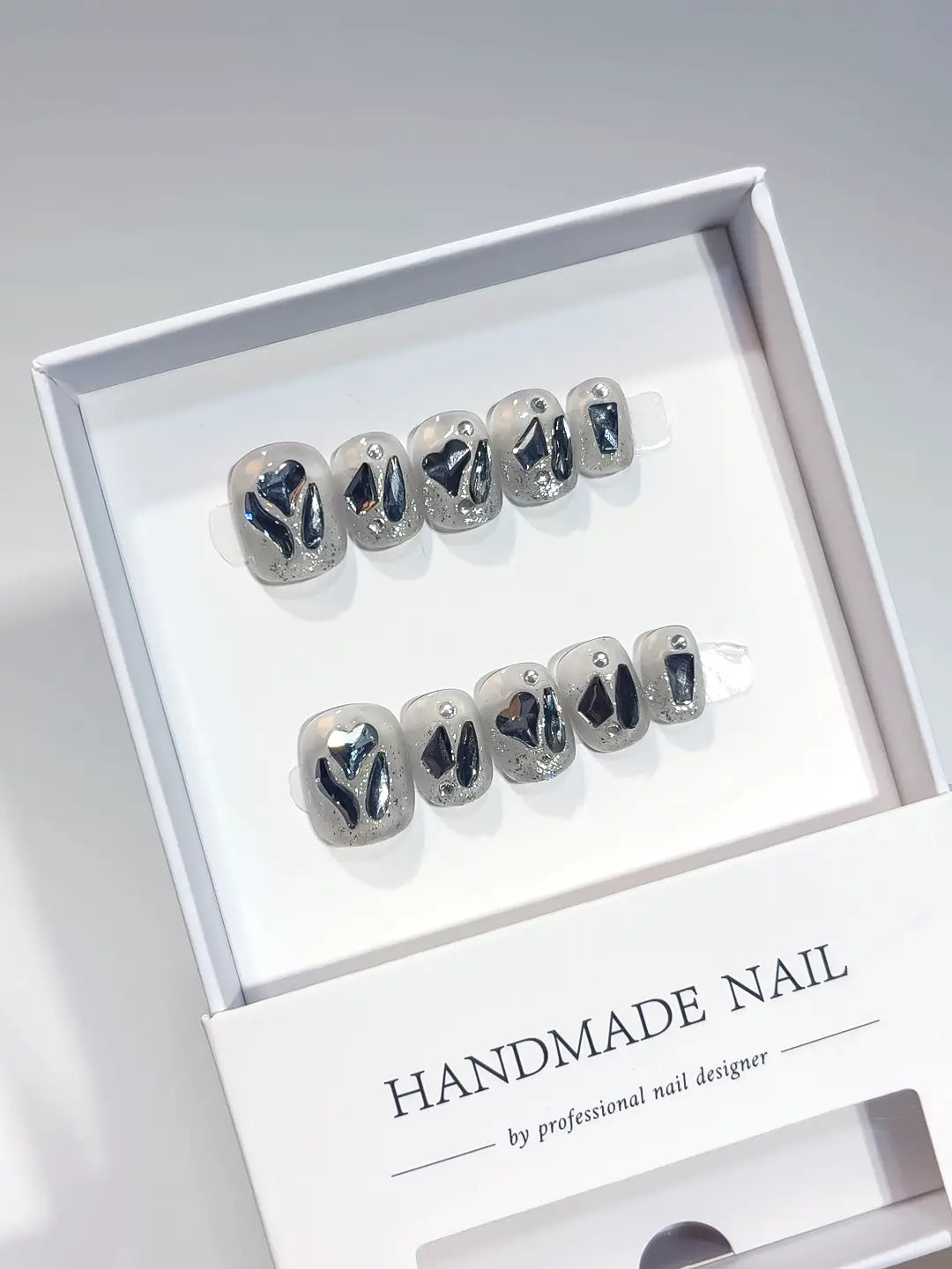 A034 - Short Silver Square Solid color Heart Diamond VibeNailsLab