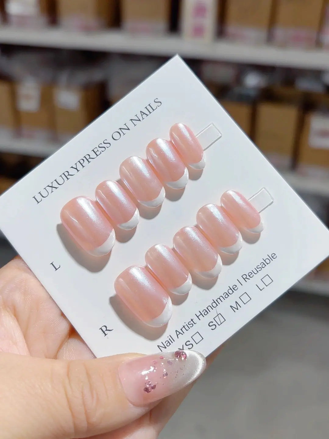 A057 - Short White Pink Oval French tip VibeNailsLab