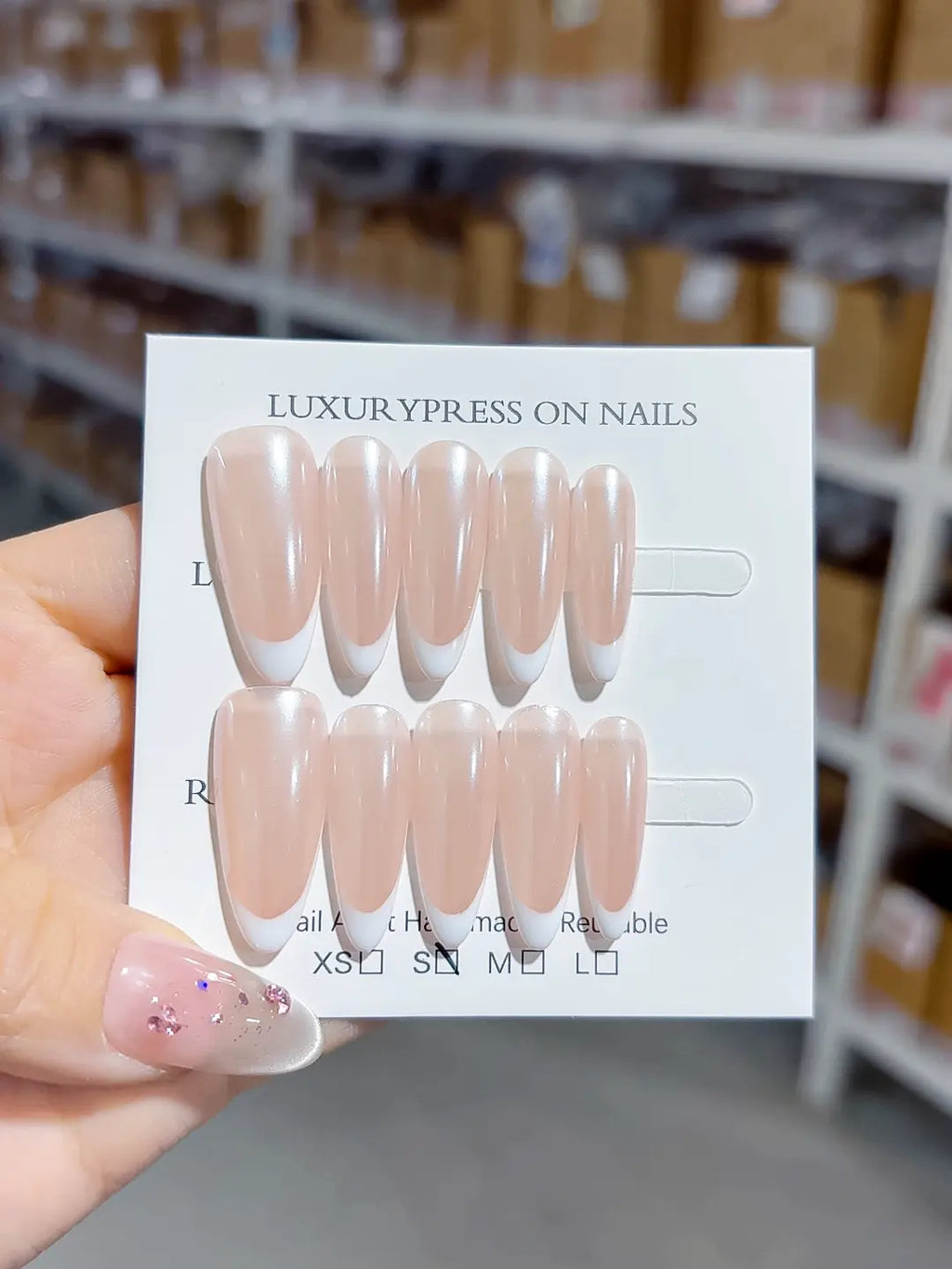 B096 - Long White Nude Almond French tip