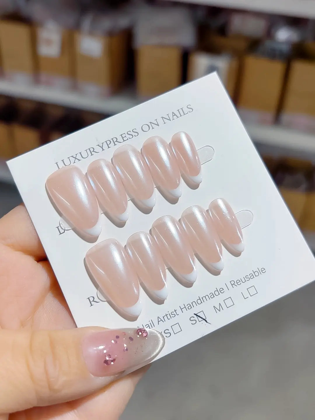 B098 - Medium White Nude Almond French tip
