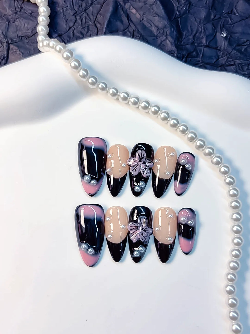 D249 - Medium Black Nude Almond Ombre Flower Pearl