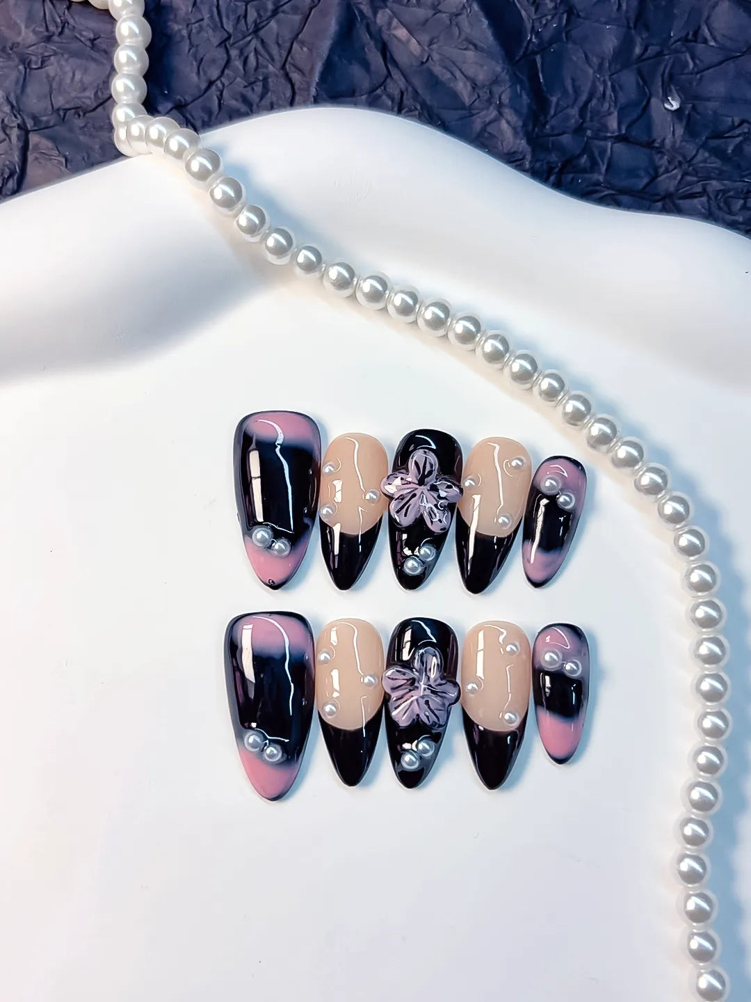 D249 - Medium Black Nude Almond Ombre Flower Pearl