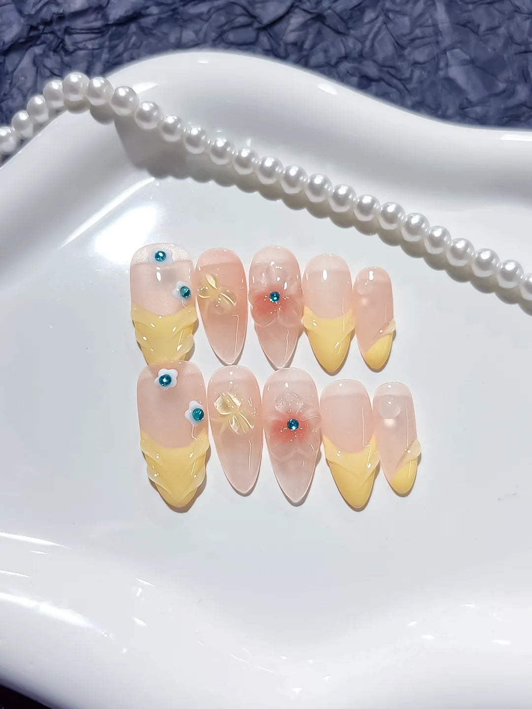 D256 - Medium Nude Yellow Almond French tip Flower Rhinestone