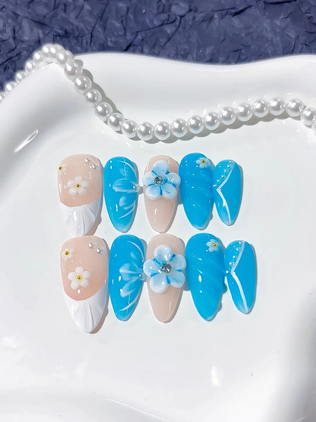 D260 - Medium Blue Nude Almond Floral Flower