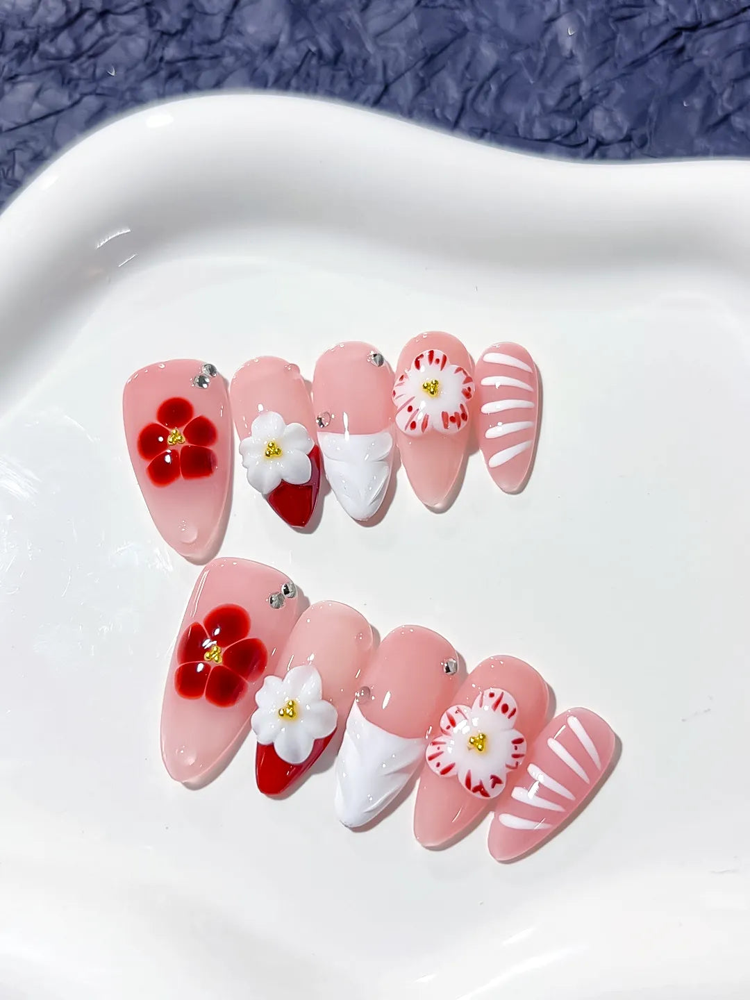 D295 - Medium Pink White Almond French tip Flower Rhinestone