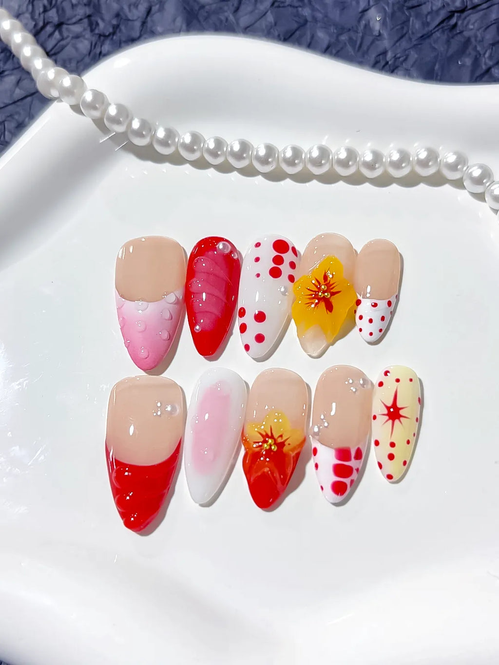 D305 - Medium Nude Red Almond French tip Flower Dot Pattern