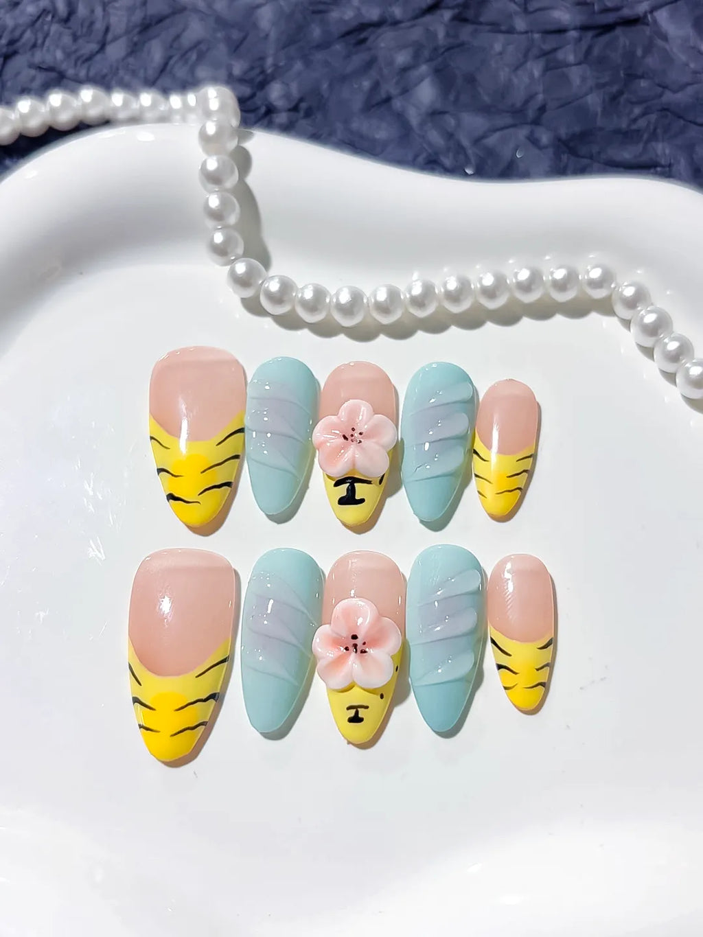 D304 - Medium Nude Yellow Almond Abstract Flower Leaf