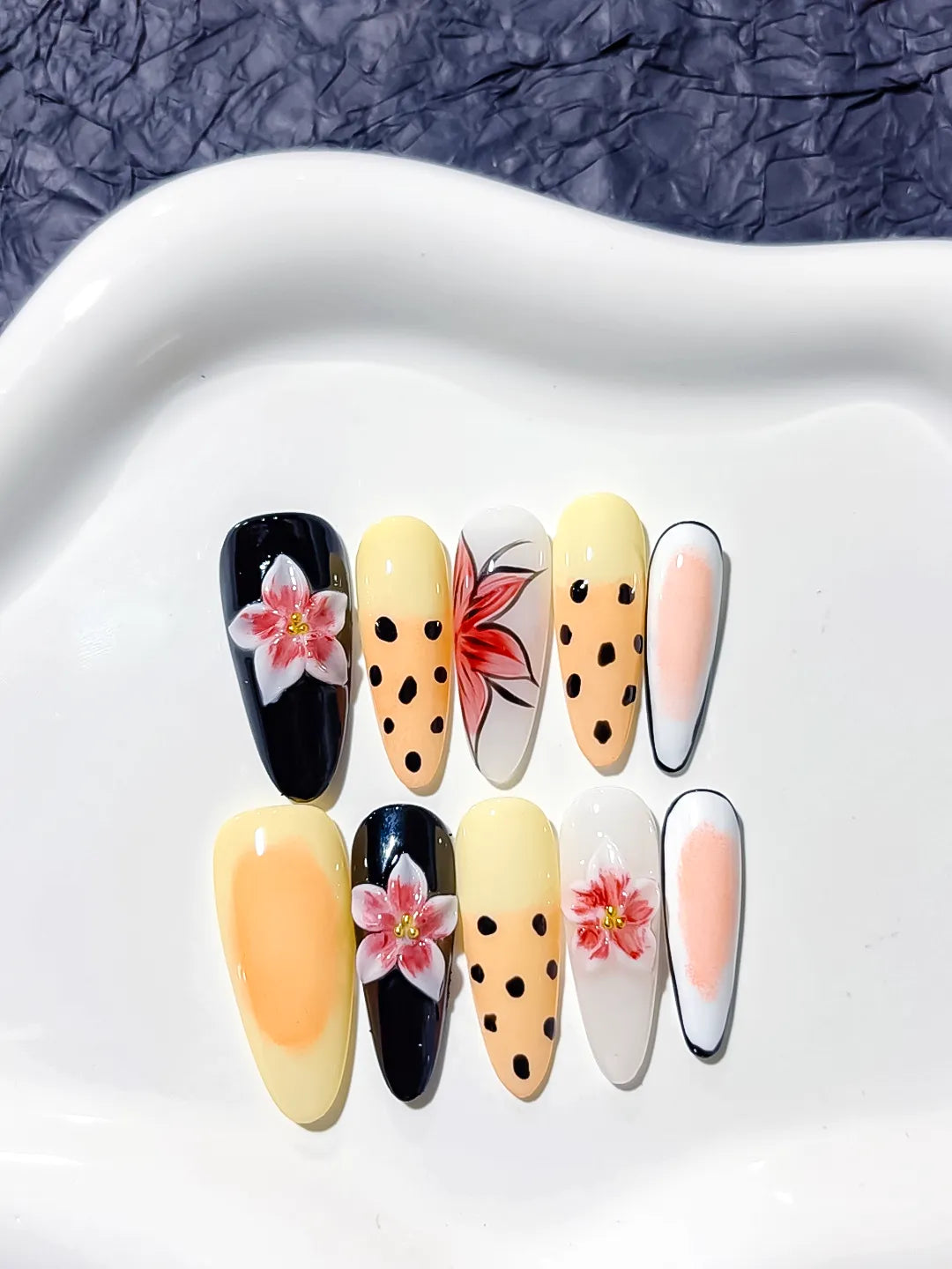 D281 - Medium Black Yellow Almond Abstract Flower Animal Print