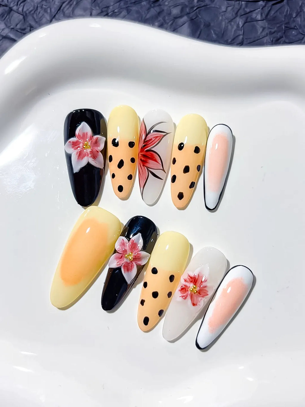D281 - Medium Black Yellow Almond Abstract Flower Animal Print