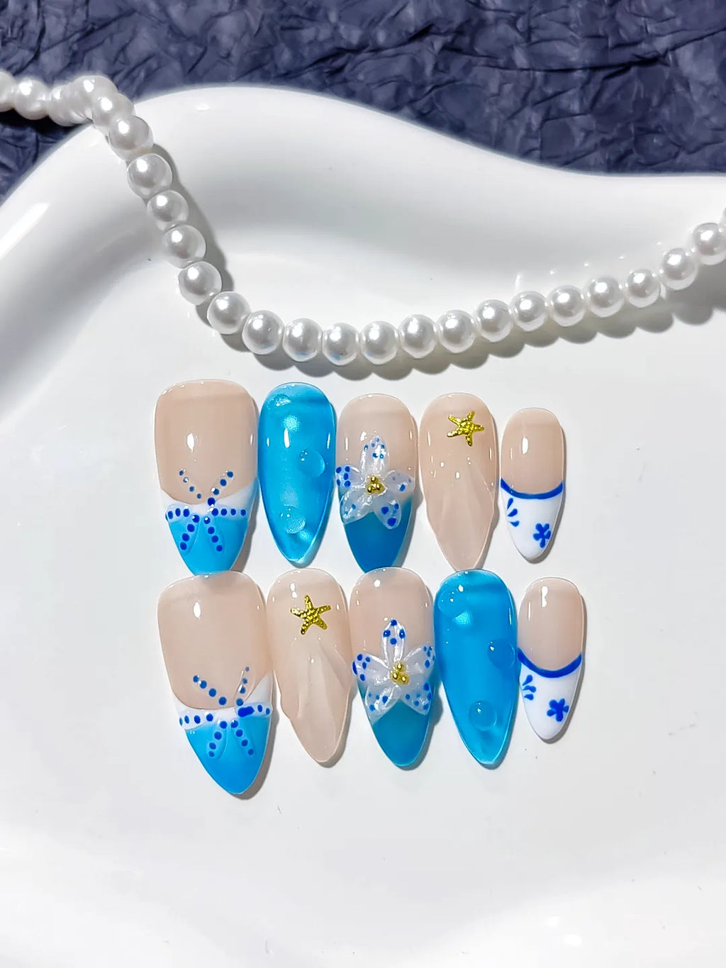 D278 - Medium Nude Blue Almond French tip Flower Star
