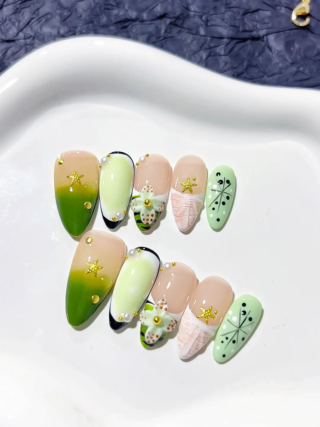 D267 - Medium Green Nude Almond Abstract Flower Star