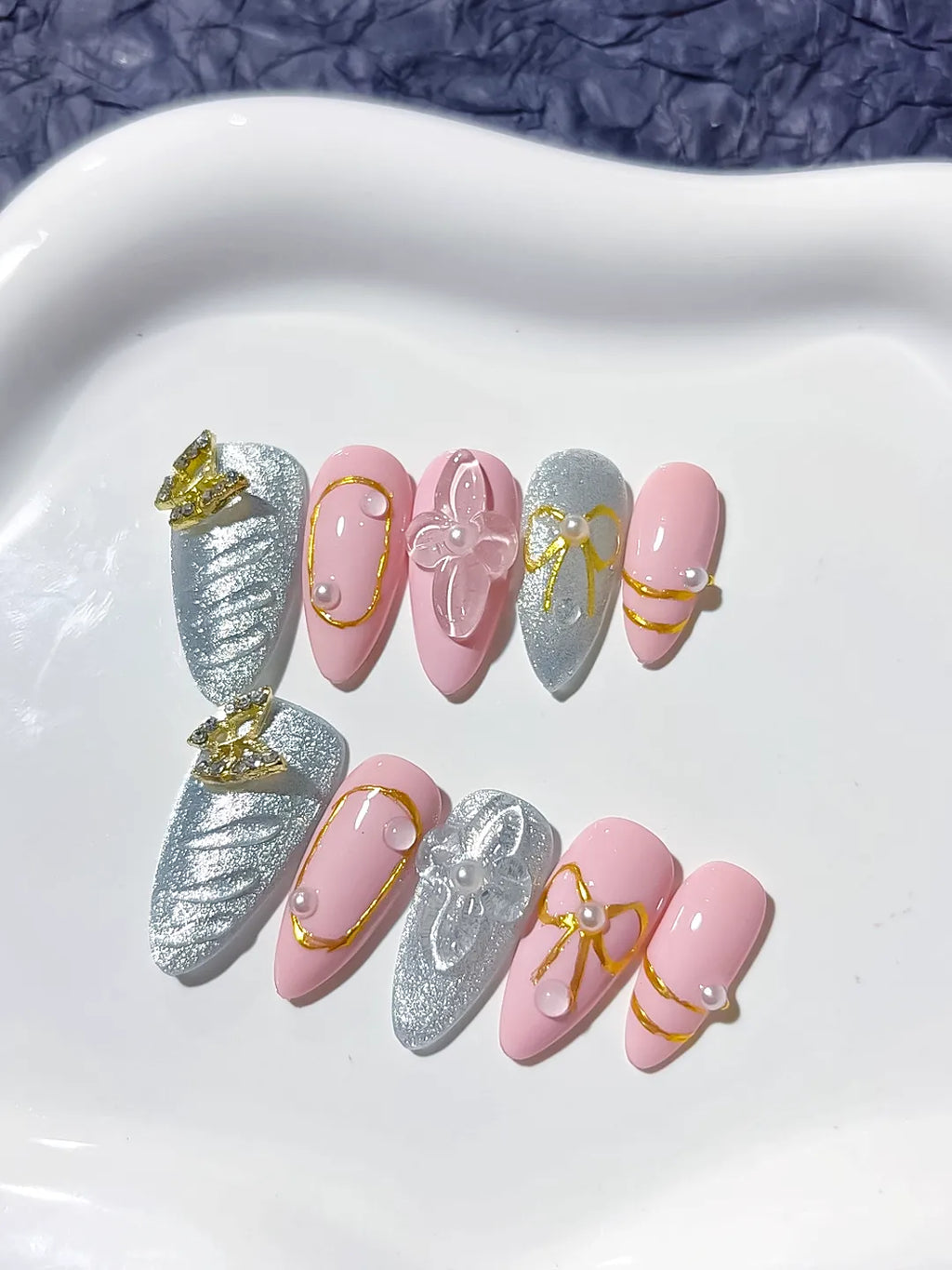 D285 - Medium Pink Silver Almond Glitter Bow Metallic Outline