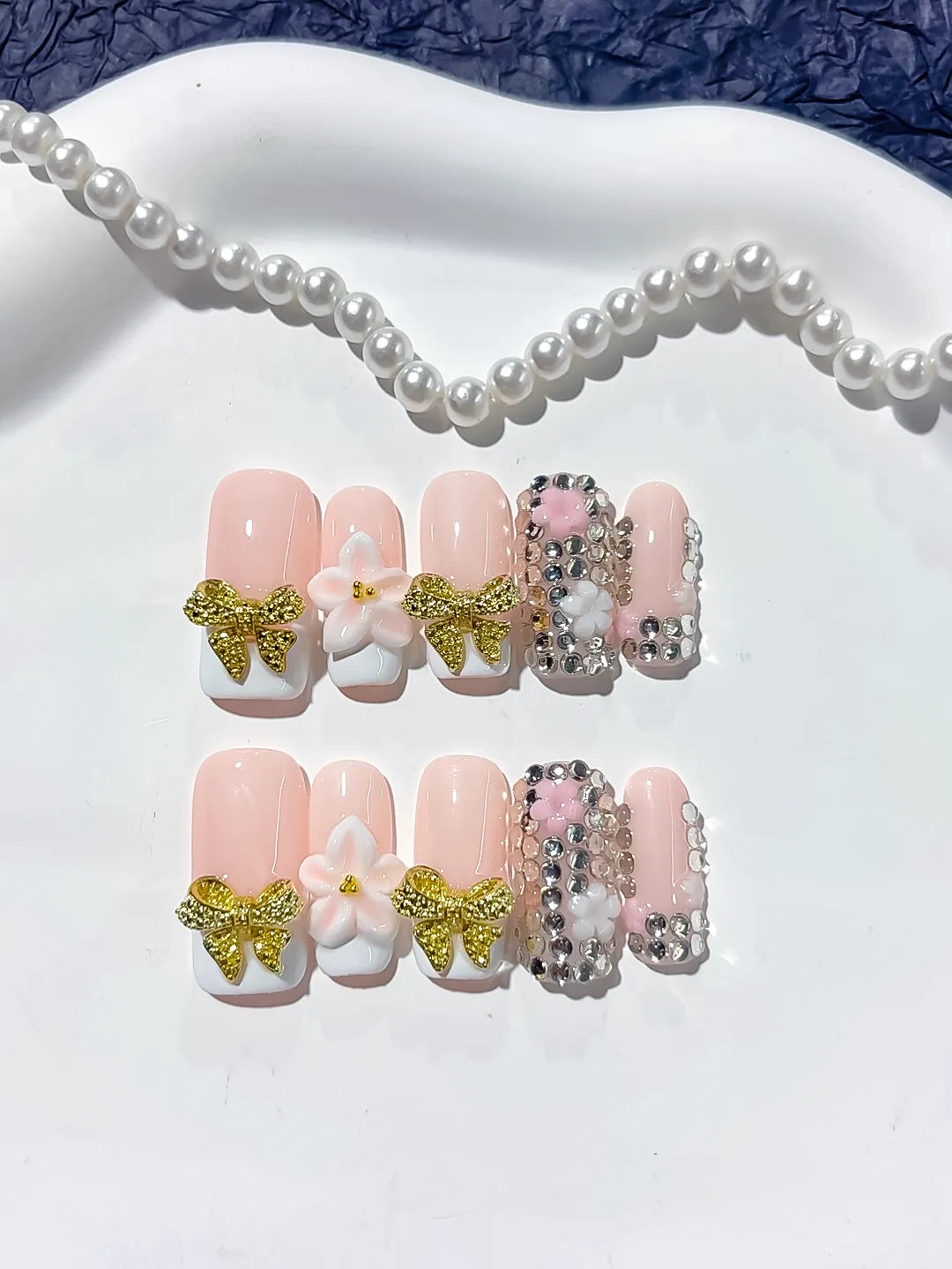 D316 - Long Nude Gold Square Glitter Bow Flower