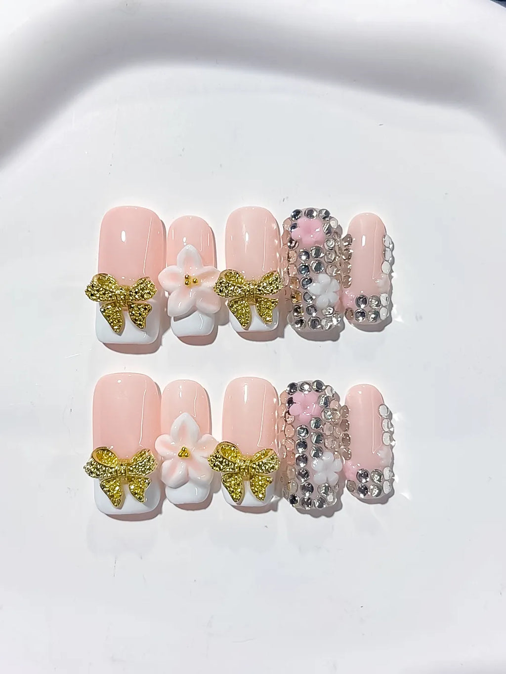 D316 - Long Nude Gold Square Glitter Bow Flower