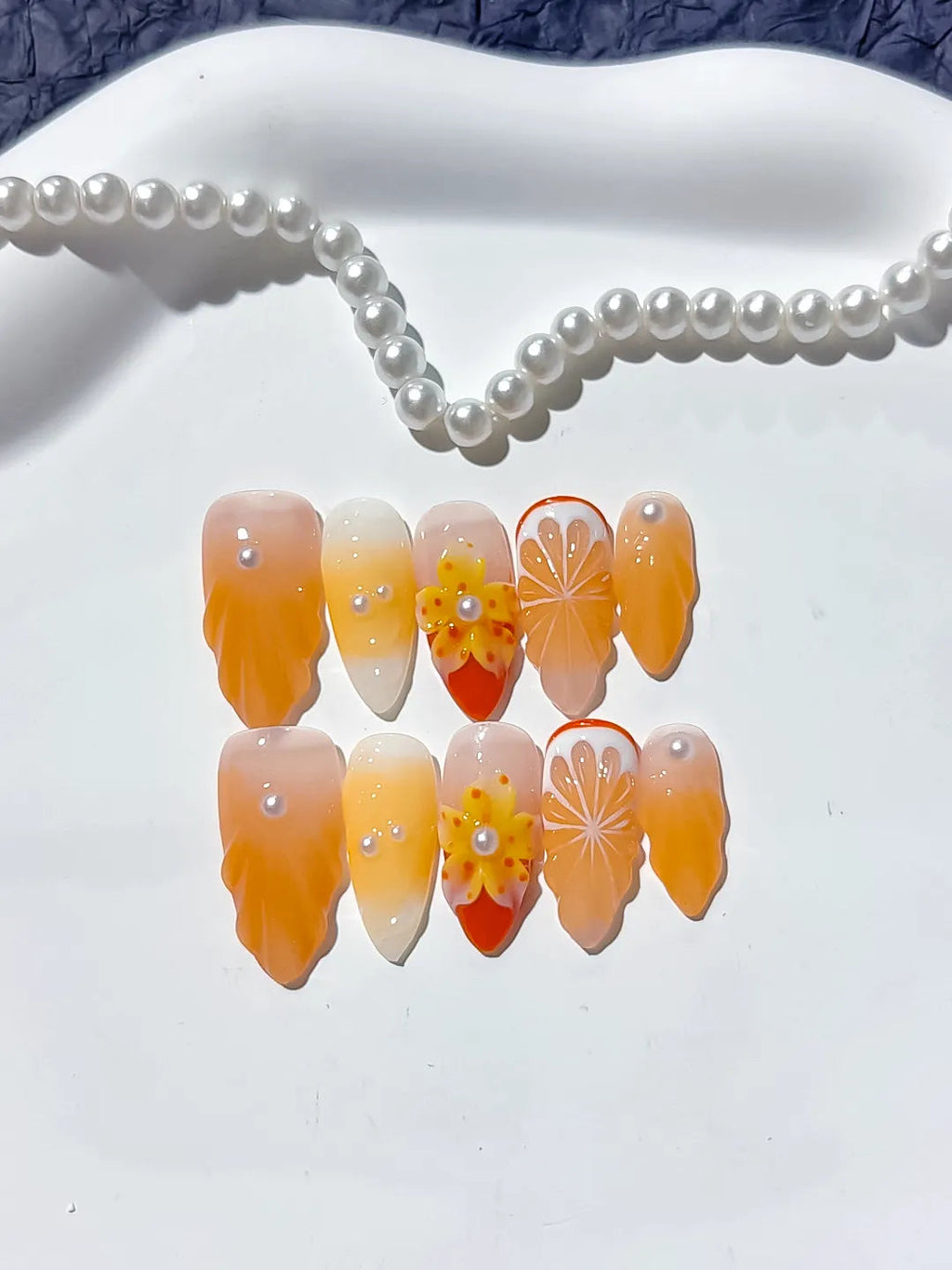 D320 - Medium Orange White Almond Floral Flower Citrus VibeNailsLab