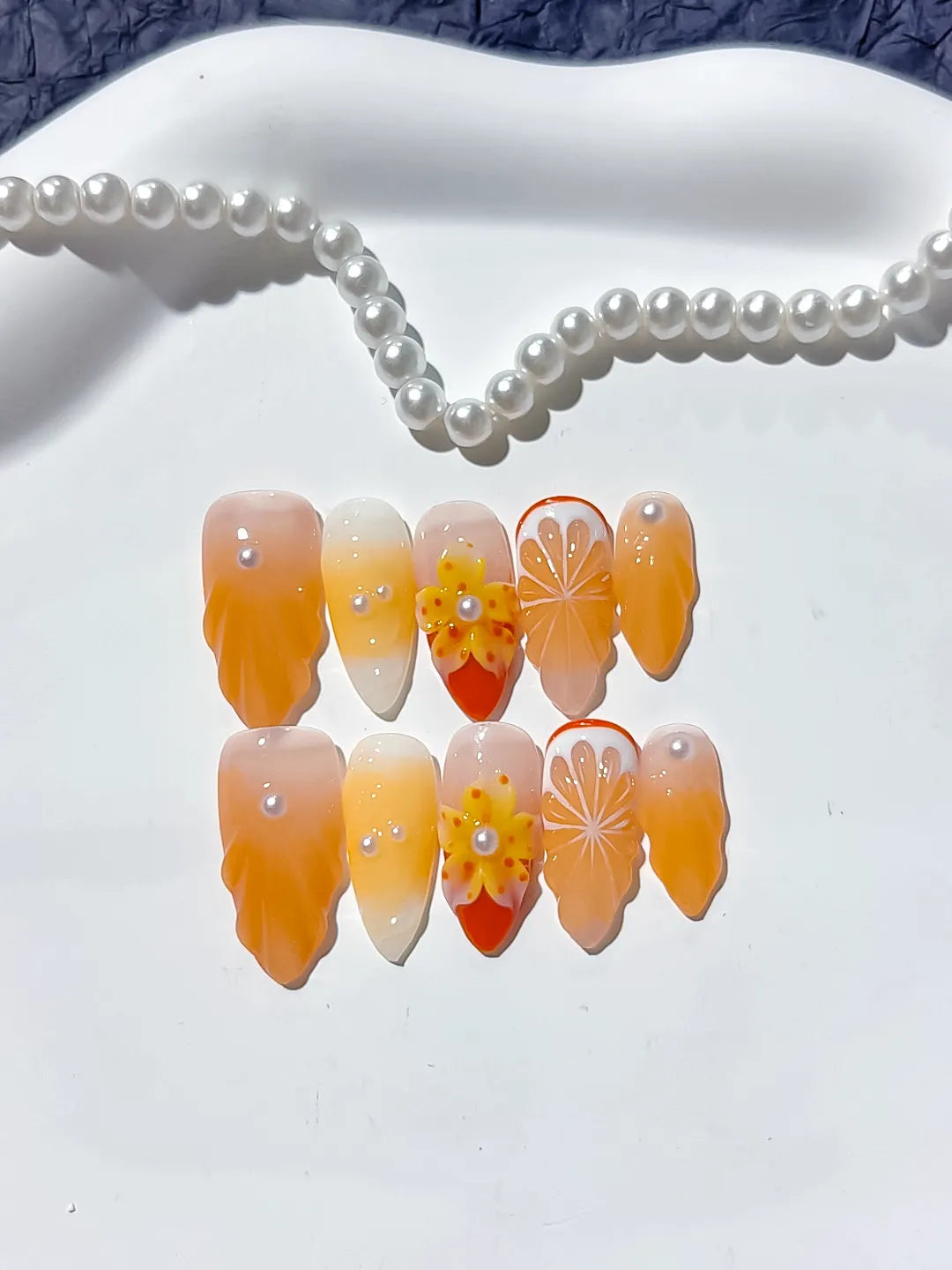 D320 - Medium Orange White Almond Floral Flower Citrus VibeNailsLab
