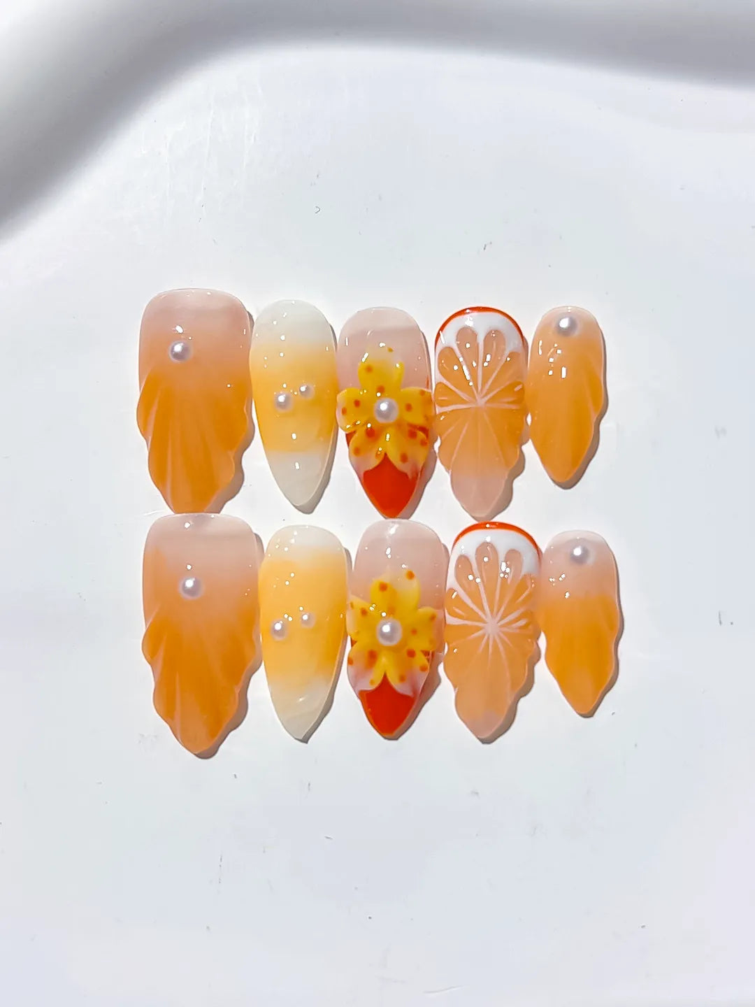 D320 - Medium Orange White Almond Floral Flower Citrus VibeNailsLab