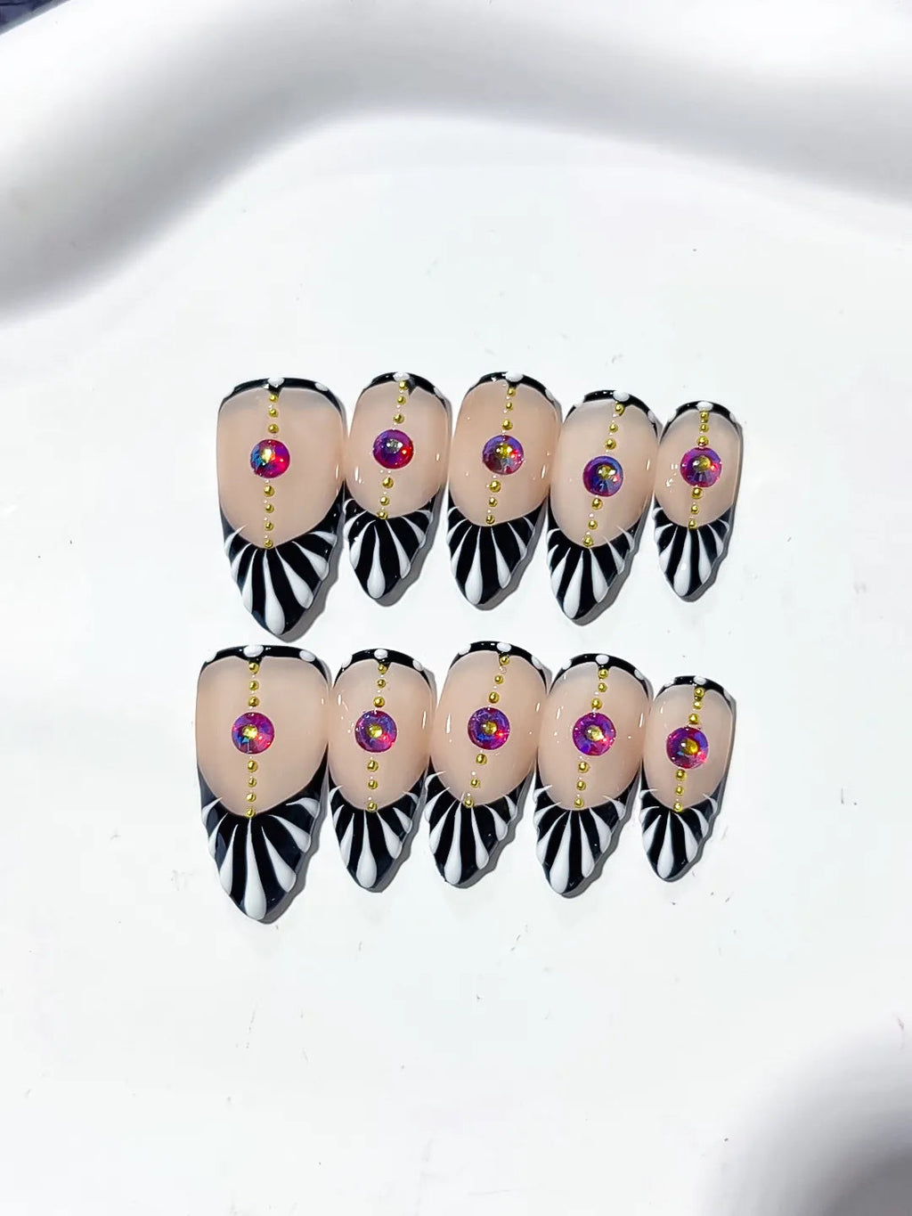 D324 - Medium Black White Almond Abstract Stripe Rhinestone VibeNailsLab