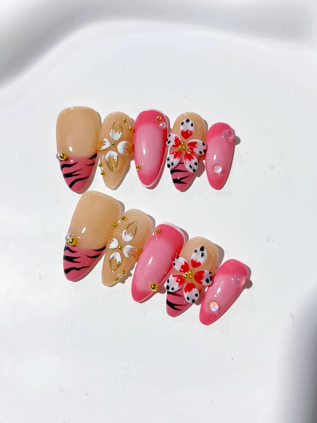 D330 - Medium Pink Gold Almond Abstract Heart Animal Print VibeNailsLab