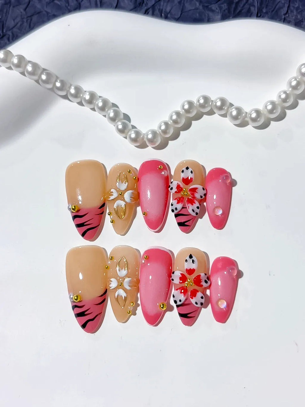 D330 - Medium Pink Gold Almond Abstract Heart Animal Print VibeNailsLab