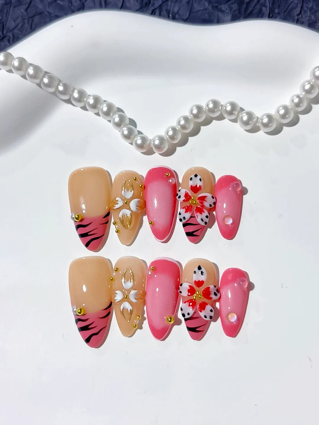 D330 - Medium Pink Gold Almond Abstract Heart Animal Print VibeNailsLab